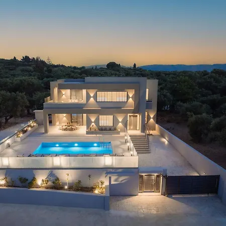 Villa Frantzeska - Elegant Close To Tsilivi, By Zantewize